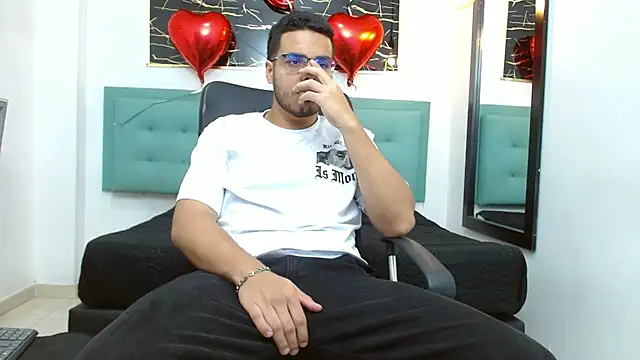 Snapshot of Trevor_Ash chatting on 02.21.26 Trevor Ash online show from 02.21.26