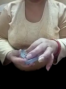 Snapshot of Simran_008 chatting on 02.16.26 Simran 008 online show from 02.16.26