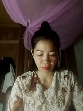 Snapshot of -Lundy- chatting on 02.12.26 -Lundy- online show from 02.12.26