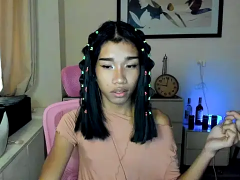 Snapshot of Queenoflustx chatting on 08.02.26 Queenoflustx online show from 08.02.26
