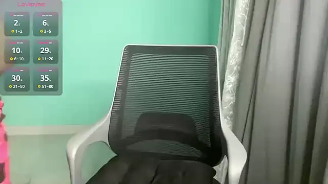 Romantic-Rascal online show from 03.12.26