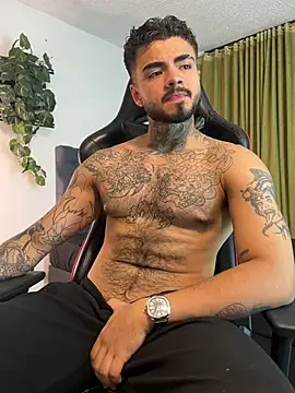Snapshot of Benjii_Carter1 chatting on 06.26.26 Benjii Carter1 online show from 06.26.26