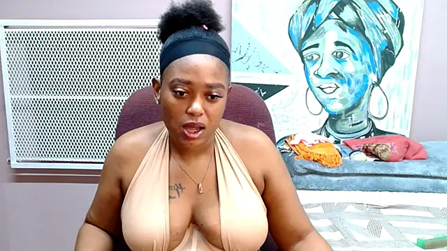 Snapshot of TyraHotxxx chatting on 03.17.26 TyraHotxxx online show from 03.17.26
