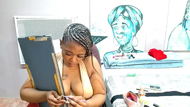 Snapshot of TyraHotxxx chatting on 04.15.26 TyraHotxxx online show from 04.15.26