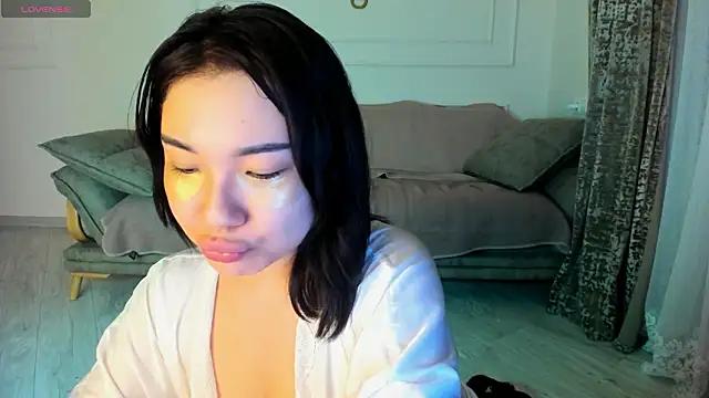 Snapshot of sexaxion_lee chatting on 02.25.26 sexaxion lee online show from 02.25.26