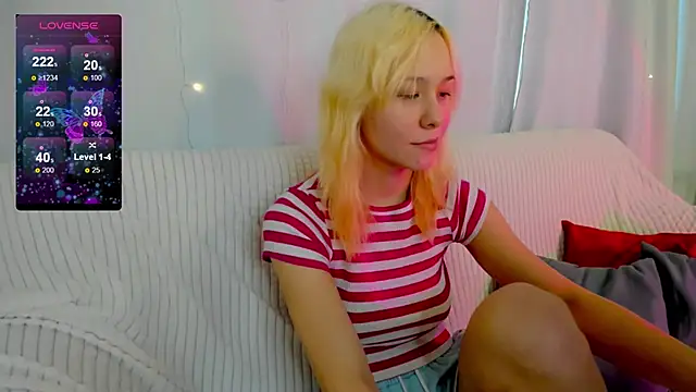 Snapshot of EmilyTrase chatting on 03.02.26 EmilyTrase online show from 03.02.26