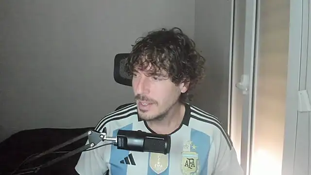 Snapshot of joaquin420_hot chatting on 02.19.26 joaquin420 hot online show from 02.19.26