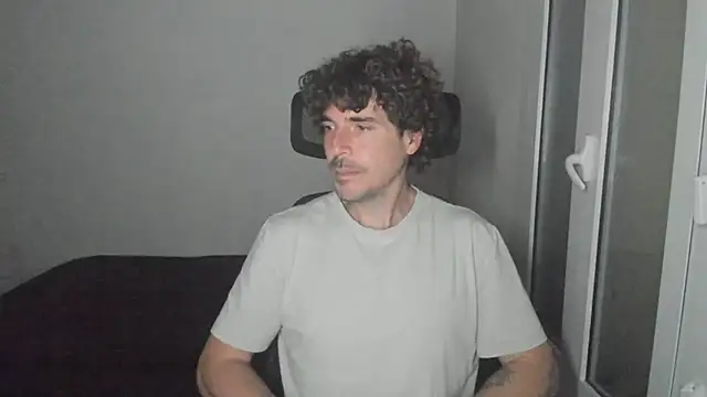 Snapshot of joaquin420_hot chatting on 02.27.26 joaquin420 hot online show from 02.27.26