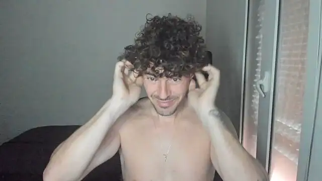 Snapshot of joaquin420_hot chatting on 03.01.26 joaquin420 hot online show from 03.01.26