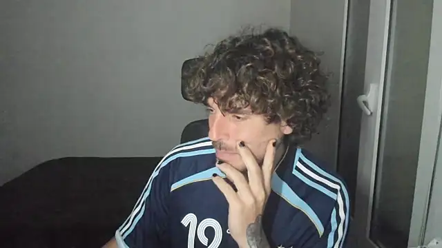 Snapshot of joaquin420_hot chatting on 03.01.26 joaquin420 hot online show from 03.01.26