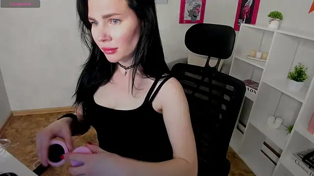 little  isabel online show from 06.03.26