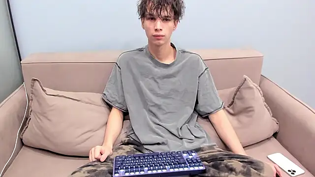 Snapshot of Ur_NextDoor_Boy chatting on 02.22.26 Ur NextDoor Boy online show from 02.22.26