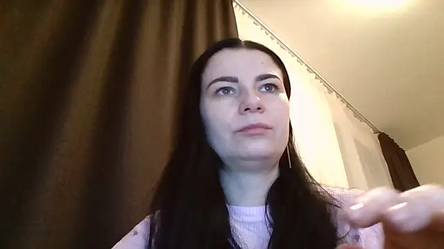 Snapshot of Clover_Shine chatting on 02.24.26 Clover Shine online show from 02.24.26