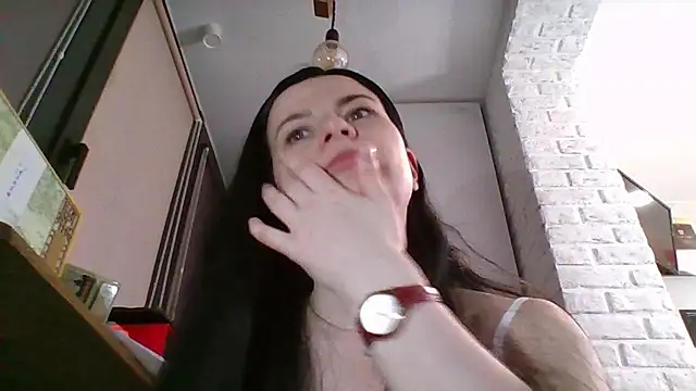 Snapshot of Clover_Shine chatting on 03.10.26 Clover Shine online show from 03.10.26