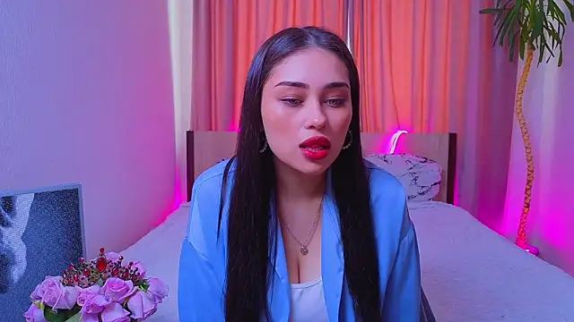 Sofia Plump online show from 02.17.26