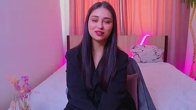 Sofia Plump online show from 02.18.26