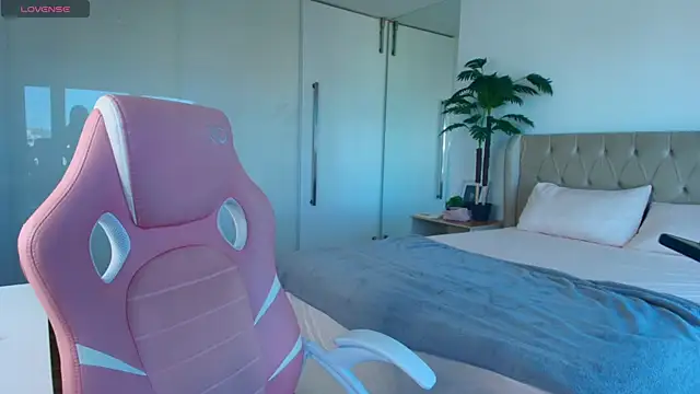 Snapshot of Kathy_Deann chatting on 03.25.26 Kathy Deann online show from 03.25.26