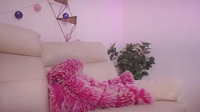 Shopie Colucci online show from 03.10.26