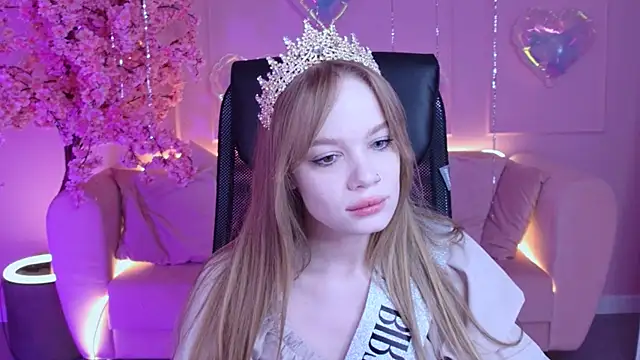 Snapshot of AmyNox chatting on 02.18.26 AmyNox online show from 02.18.26