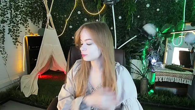 Snapshot of AmyNox chatting on 06.22.26 AmyNox online show from 06.22.26