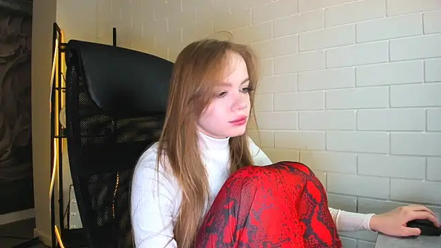 Snapshot of AmyNox chatting on 07.14.26 AmyNox online show from 07.14.26