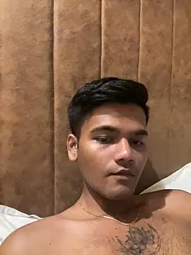 Dazzling dude online show from 04.03.26