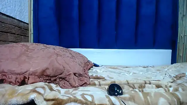 Snapshot of Tallgoddess chatting on 02.27.26 Tallgoddess online show from 02.27.26