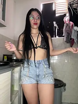 Snapshot of samanta_big_ass_ chatting on 05.17.26 samanta big ass online show from 05.17.26