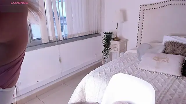 Maya-jhons online show from 03.20.26