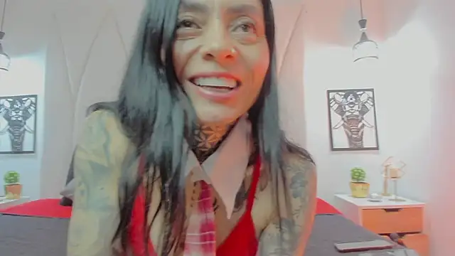 Mia Reyesjs online show from 03.11.26