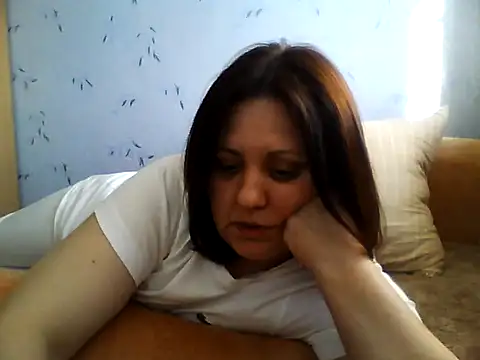 Snapshot of LockyCharm111 chatting on 04.25.26 LockyCharm111 online show from 04.25.26