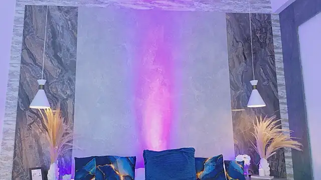 Hannah-Prada online show from 03.20.26