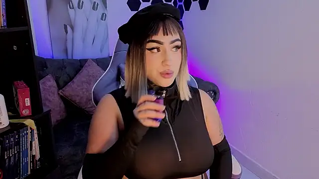 Snapshot of meowboo chatting on 02.11.26 meowboo online show from 02.11.26