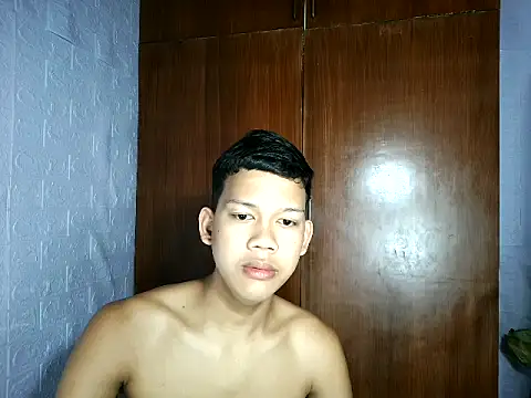 UrAsian Turjak online show from 03.25.26