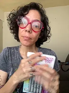 JeanneDuval8888 online show from 05.13.26