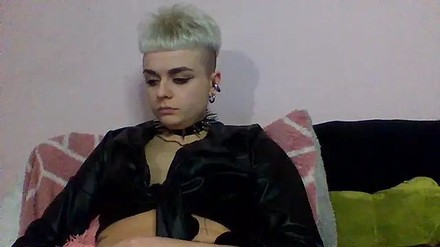 Snapshot of AlisaDear257 chatting on 03.02.26 AlisaDear257 online show from 03.02.26