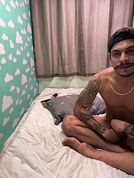 Snapshot of ExternalCable1000 chatting on 02.21.26 ExternalCable1000 online show from 02.21.26