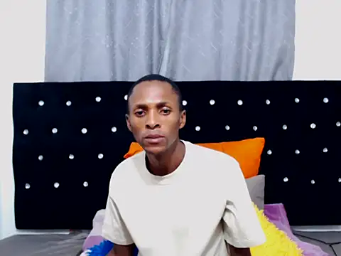Snapshot of NtandoXx chatting on 04.10.26 NtandoXx online show from 04.10.26