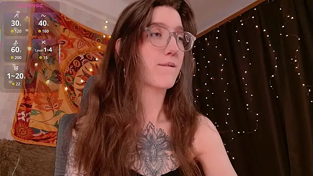 Snapshot of lolami_ chatting on 02.21.26 lolami online show from 02.21.26