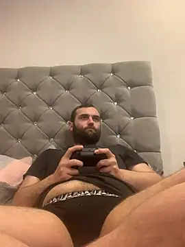 Snapshot of Mr_Findom chatting on 03.25.26 Mr Findom online show from 03.25.26