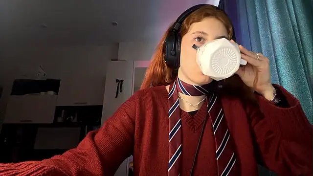 Snapshot of AliceCarrol chatting on 03.02.26 AliceCarrol online show from 03.02.26