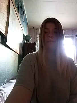 Snapshot of EvaTallor chatting on 02.23.26 EvaTallor online show from 02.23.26