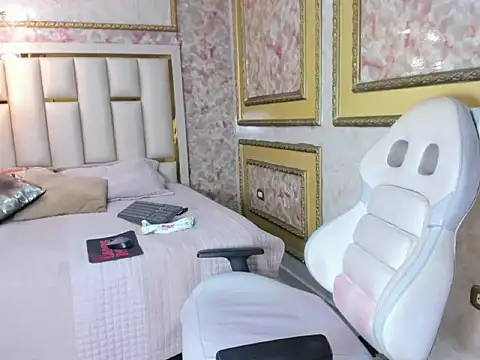 Snapshot of Veronica_hottie chatting on 03.16.26 Veronica hottie online show from 03.16.26