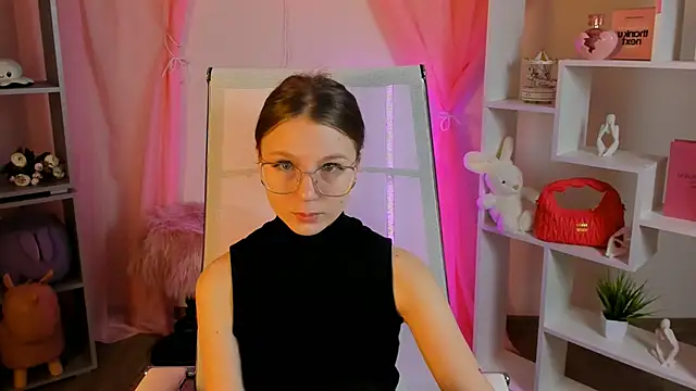 Snapshot of ElliFrankenweenie chatting on 02.22.26 ElliFrankenweenie online show from 02.22.26