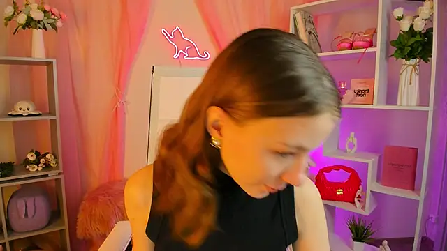 ElliFrankenweenie online show from 03.03.26