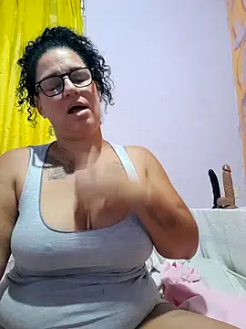 Snapshot of Monalinda-hot chatting on 02.18.26 Monalinda-hot online show from 02.18.26