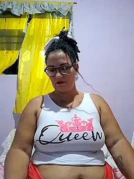 Snapshot of Monalinda-hot chatting on 02.19.26 Monalinda-hot online show from 02.19.26