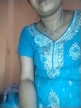 Snapshot of Nency_Love143 chatting on 05.13.26 Nency Love143 online show from 05.13.26