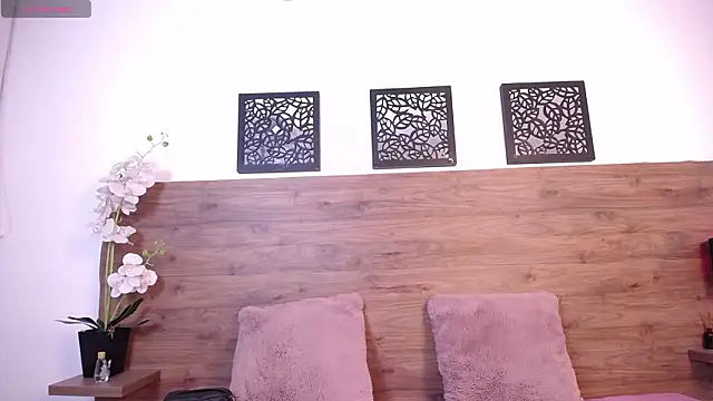 Snapshot of Shanna_Wells chatting on 02.12.26 Shanna Wells online show from 02.12.26