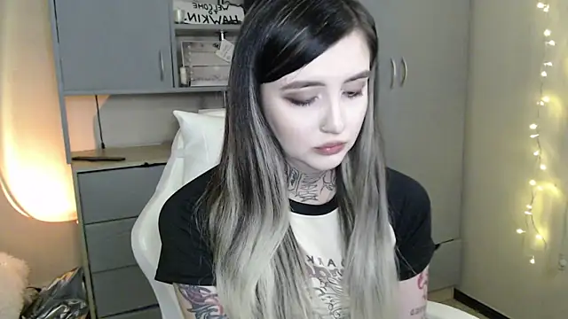 Rin Tozier online show from 02.22.26